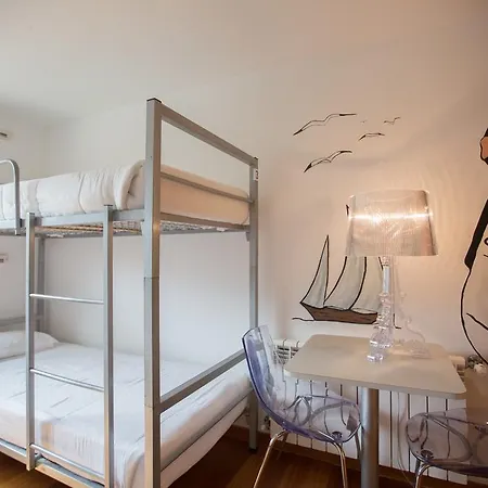 Hostel Hi - De Juventude Alvados