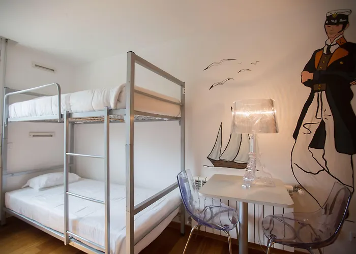 Hi - De Juventude Albergue