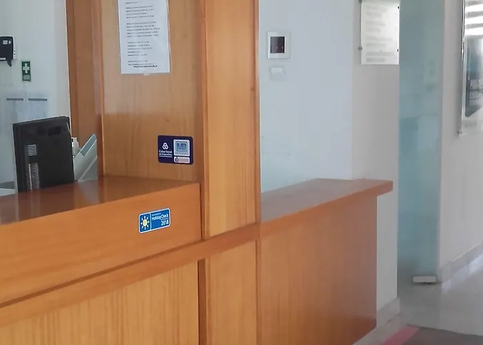 Albergue Hi - De Juventude Alvados