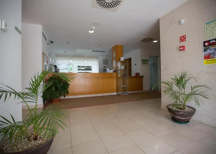 Albergue Hi - De Juventude Alvados